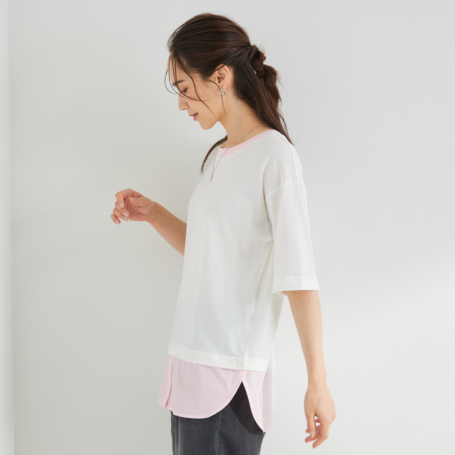 SHOO･LA･RUE「【インせず着られる/二の腕隠れる】重ね着風 シャツドッキングトップス」|Tシャツ・カットソー|