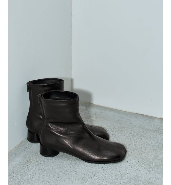 GRISE「《予約/WEB+一部店舗限定》GRISE3cmレザーCURVYショートブーツ」|ショートブーツ|ブラック