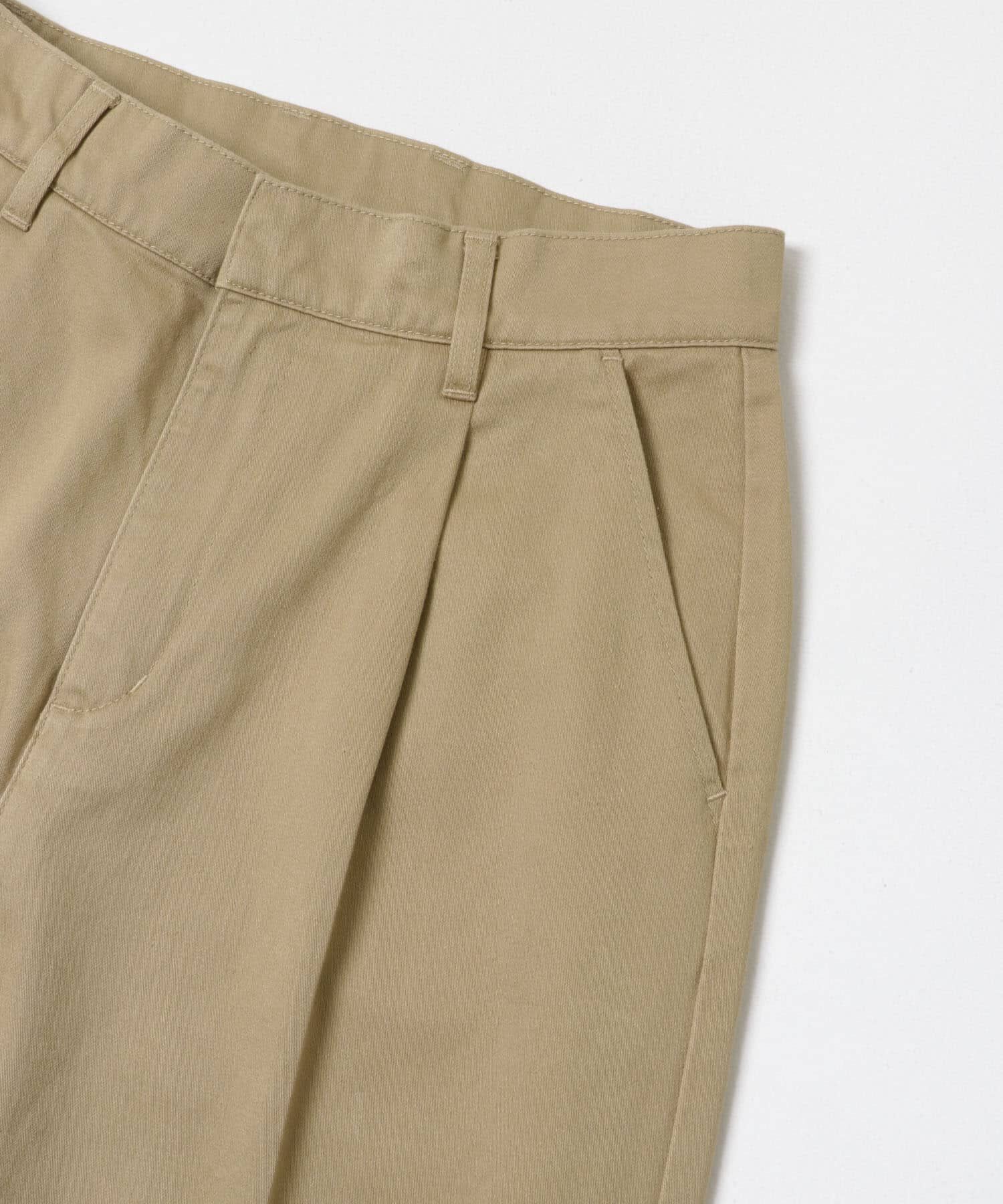 URBAN RESEARCH「『3サイズ展開』コットンサテンストレートパンツ」|その他|