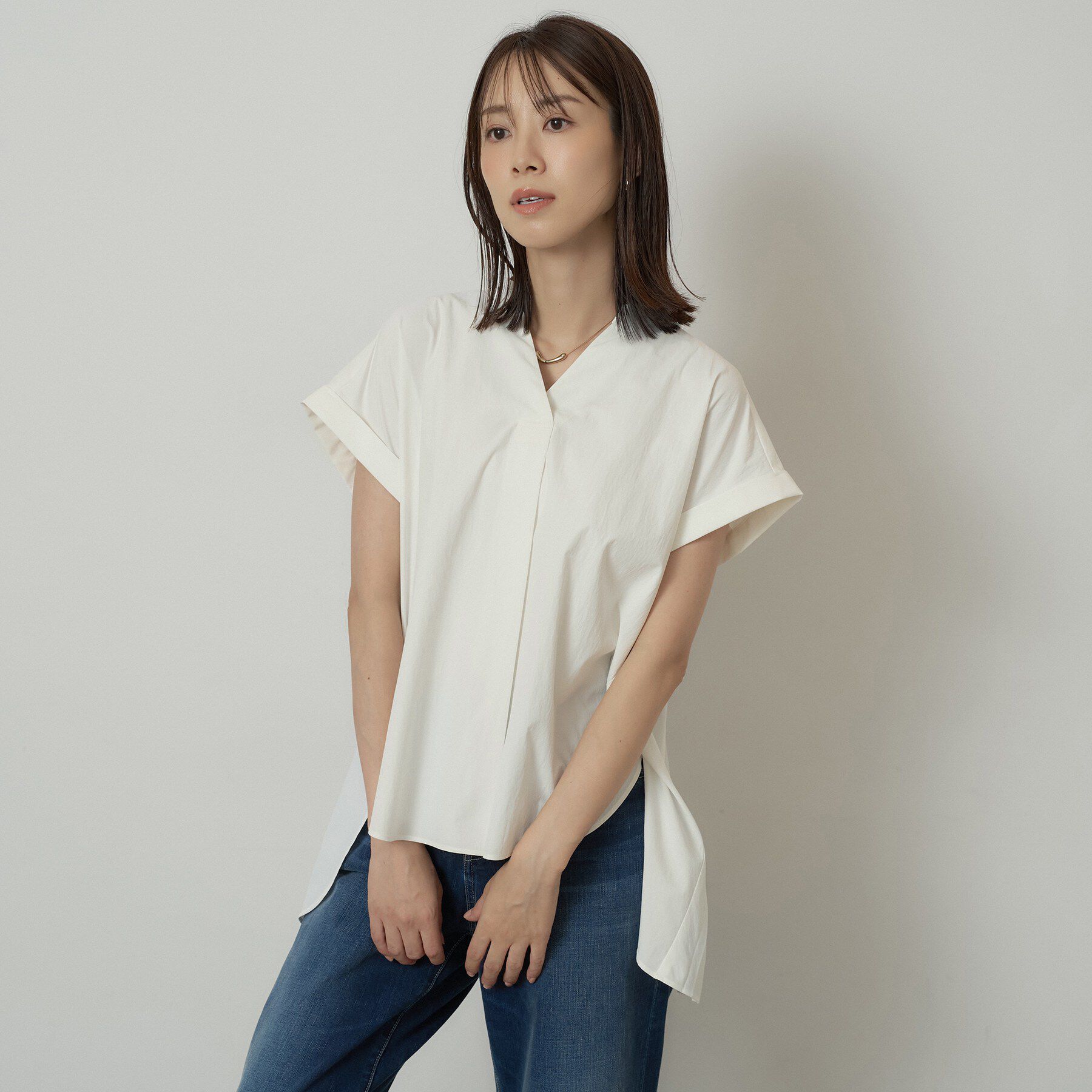UNTITLED「【吸水速乾/接触冷感】バックプリーツデザインブラウス」|シャツ・ブラウス|
