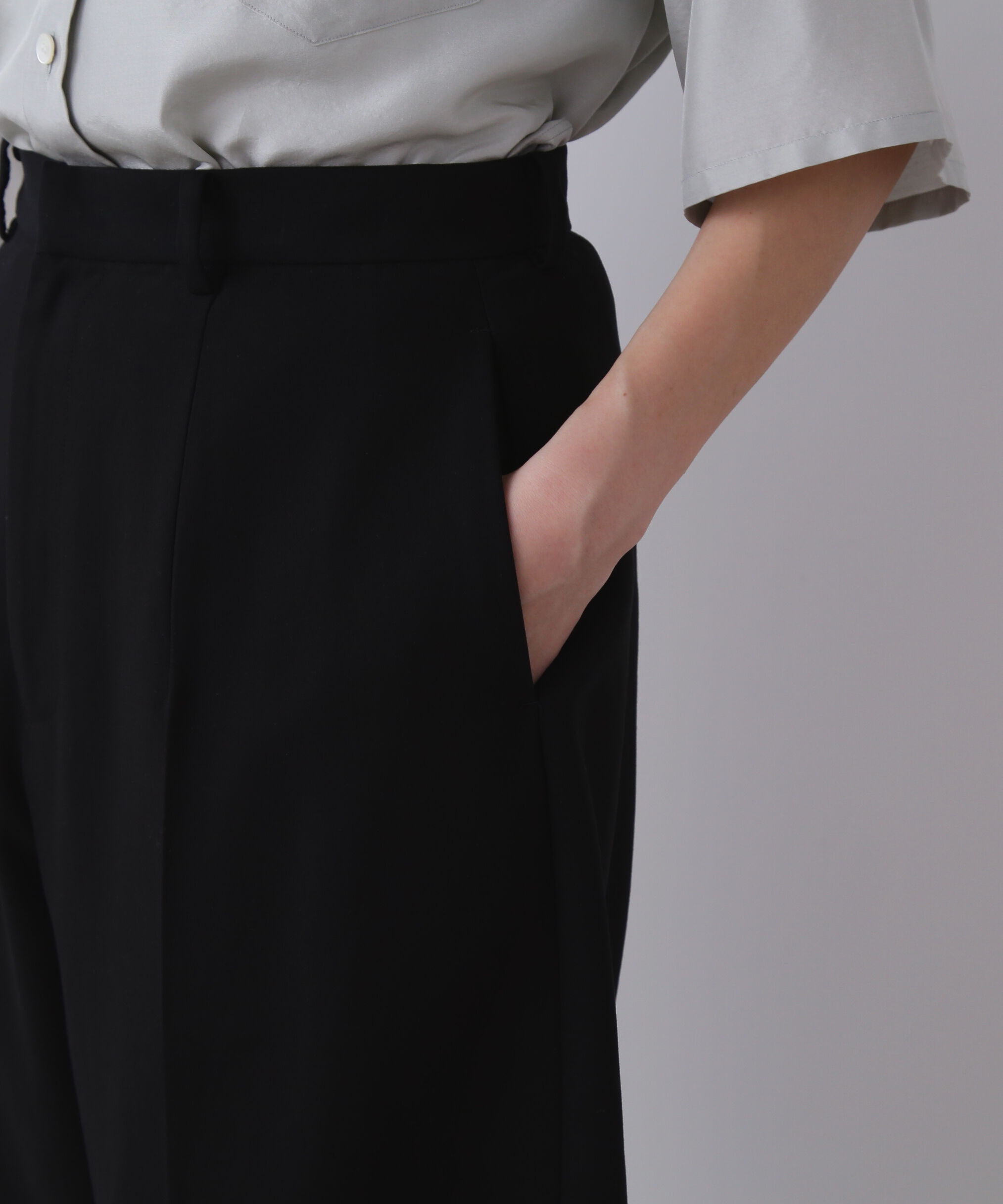 YLEVE 「YLEVE / 100/2 GV TWILL DOUBLE WEAVE CURVED TROUSERS」|その他|