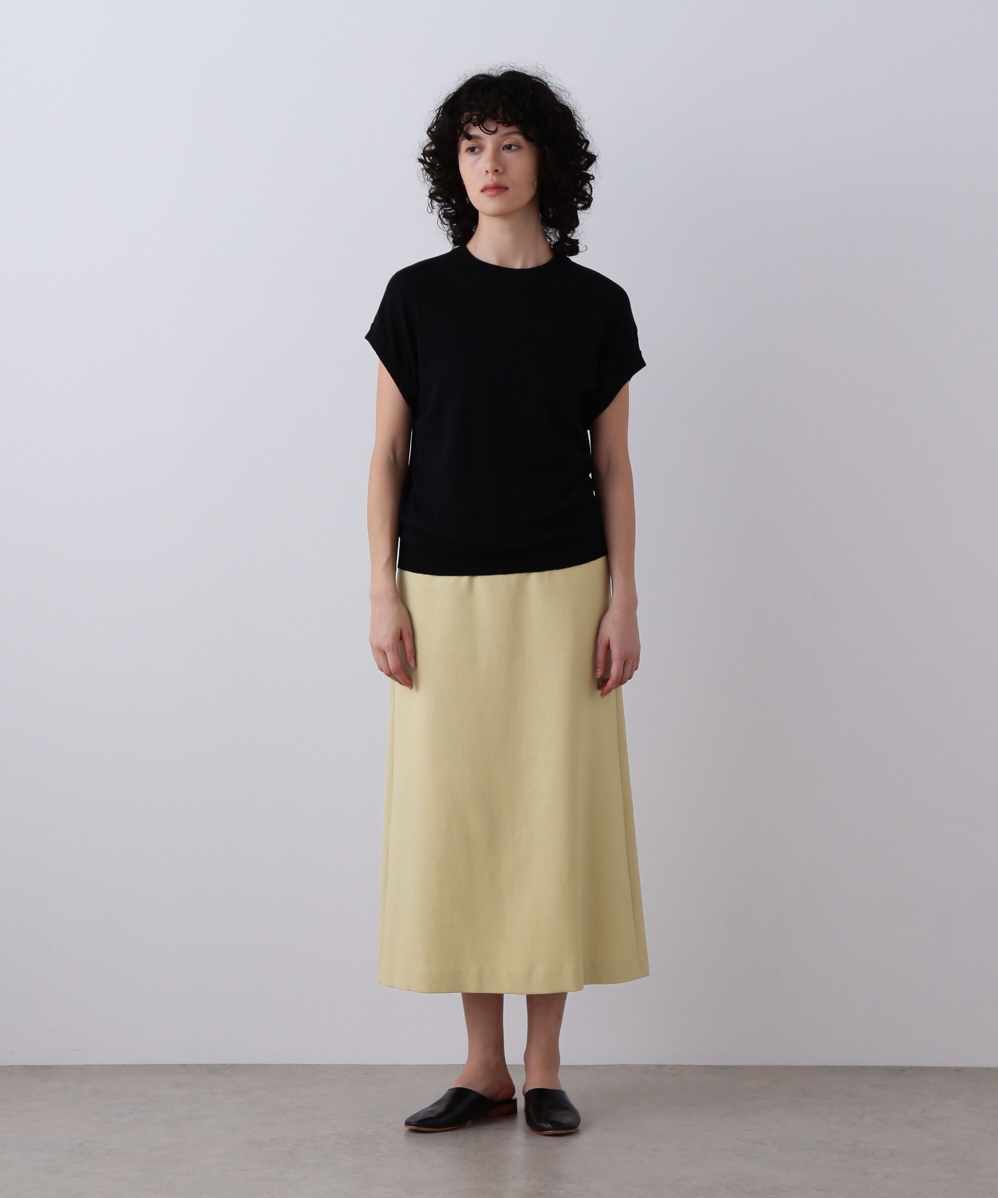 YLEVE 「YLEVE / 100/2 GV TWILL DOUBLE WEAVE SKIRT」|スカート|イエロー