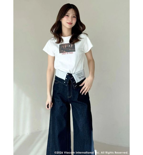 MERCURYDUO「【EMILY IN PARISコラボ】グラフィックロゴTシャツ」|Tシャツ・カットソー|