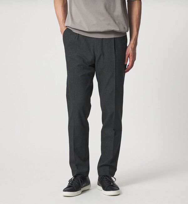 UNITED ARROWS「DotAir ドットエア サイドシャーリング 1プリーツ パンツ UA COZY ウォッシャブル ストレッチ 防しわ」|チノ|