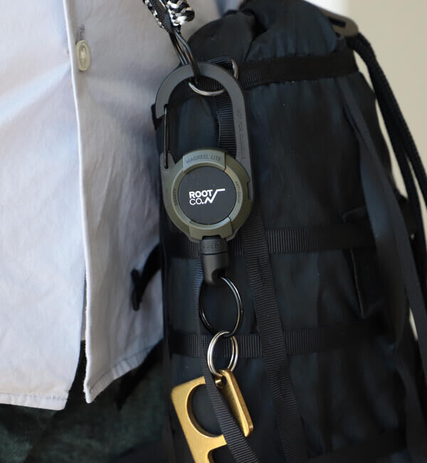 bPr BEAMS「ROOT CO. / MAG REEL LITE キーホルダー」|チャーム・キーホルダー|KHAKI