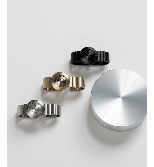 HIROB「Web限定 ISSEY MIYAKE TO NY0N002 Black」|腕時計|