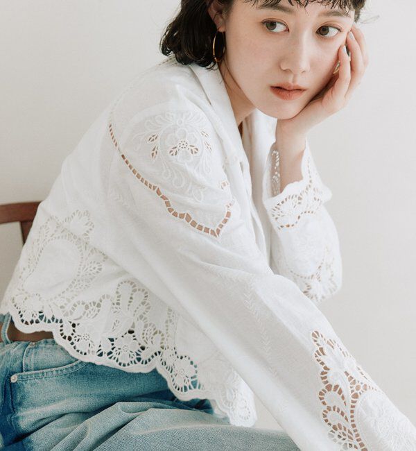  「【繊細なカットワーク刺繍が華やかさを演出】カットワークショートジャケット」|テーラードジャケット|