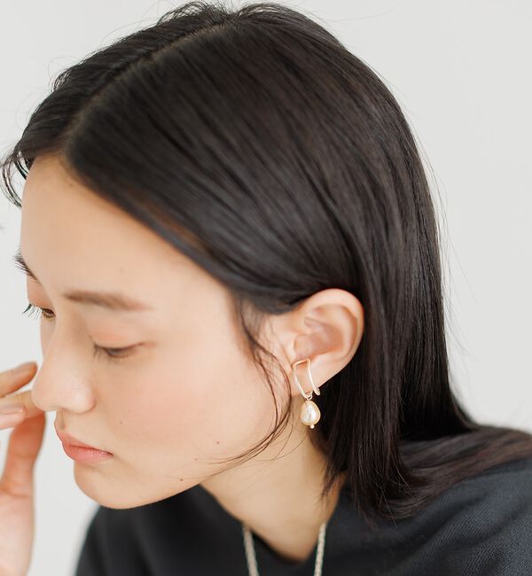 collex「【Ljud/ユード】ガラスドロップパールクロスイヤカフ」|ピアス|