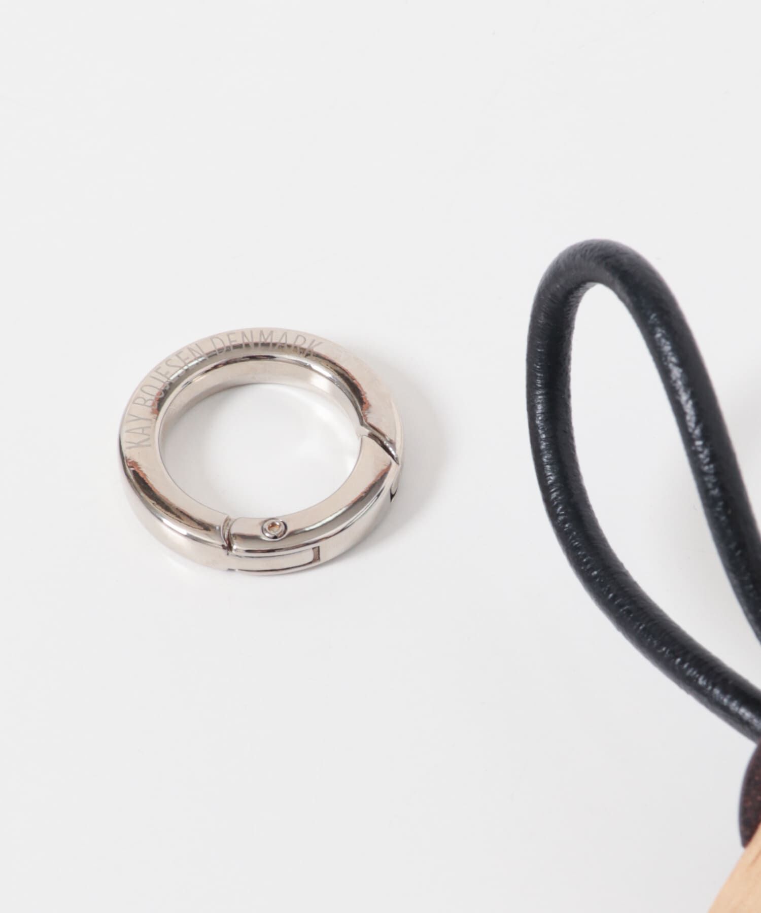 URBAN RESEARCH DOORS「KAY BOJESEN DENMARK　キーチェーン Monkey silver」|チャーム・キーホルダー|