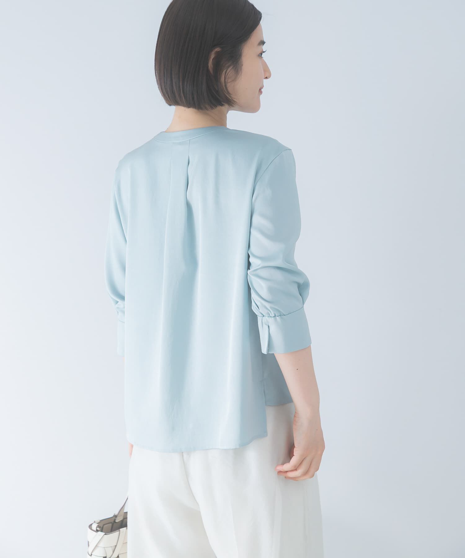 URBAN RESEARCH ROSSO「シルキーツイルVネックブラウス」|シャツ・ブラウス|