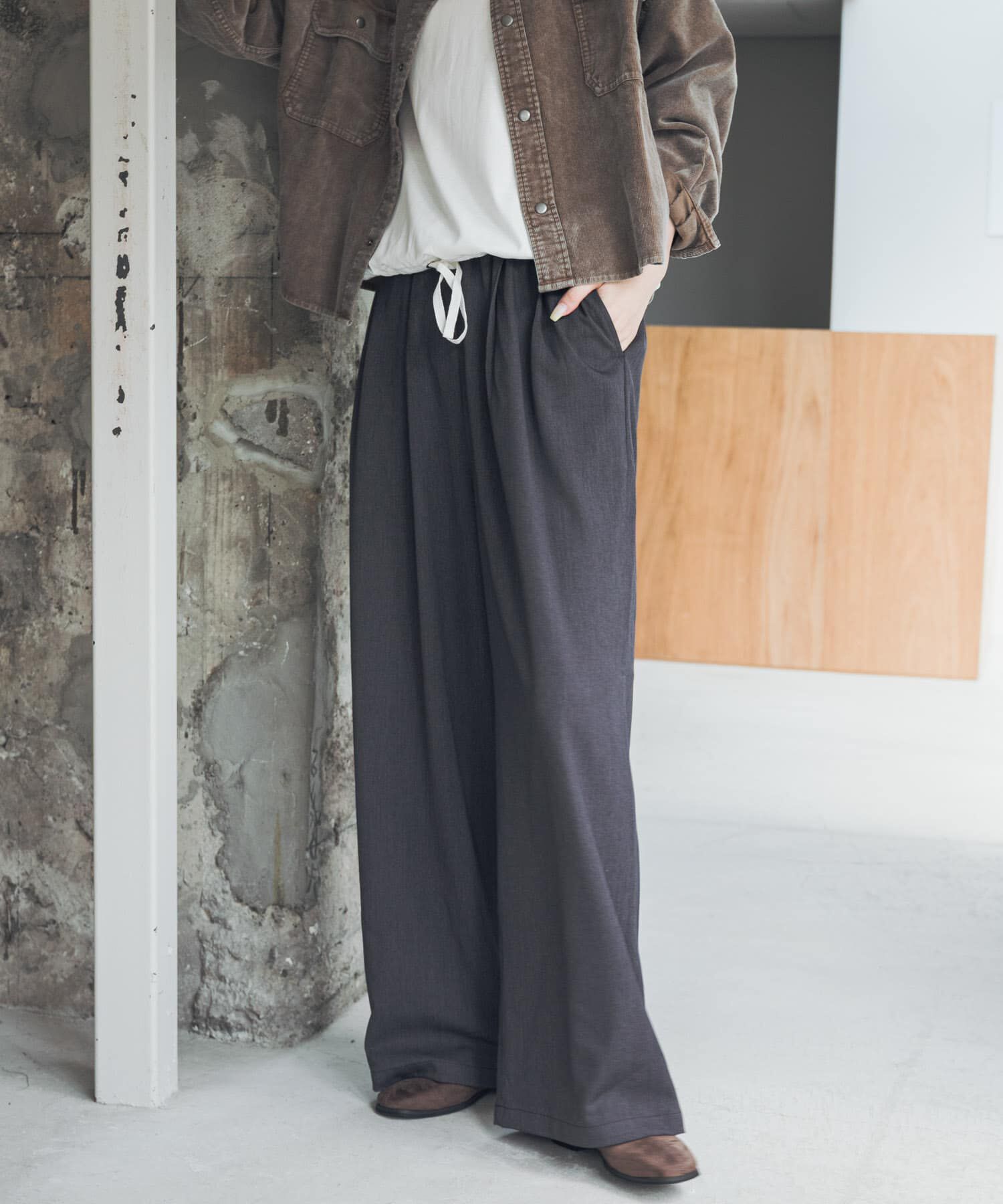 URBAN RESEARCH DOORS「『UR TECH』完声タックギャザーワイドパンツ」|その他|