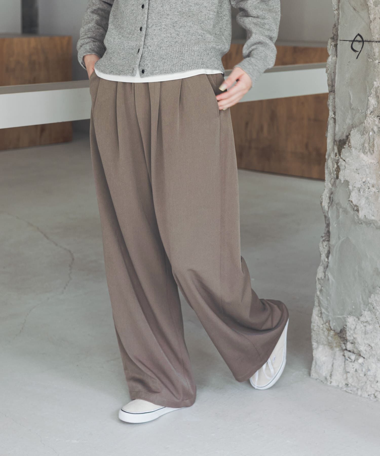 URBAN RESEARCH DOORS「『UR TECH』完声タックギャザーワイドパンツ」|その他|