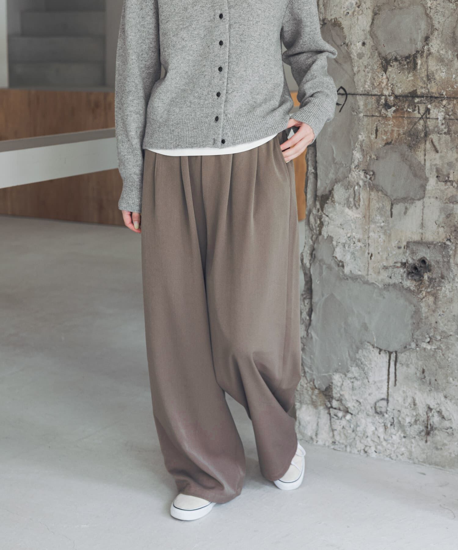 URBAN RESEARCH DOORS「『UR TECH』完声タックギャザーワイドパンツ」|その他|