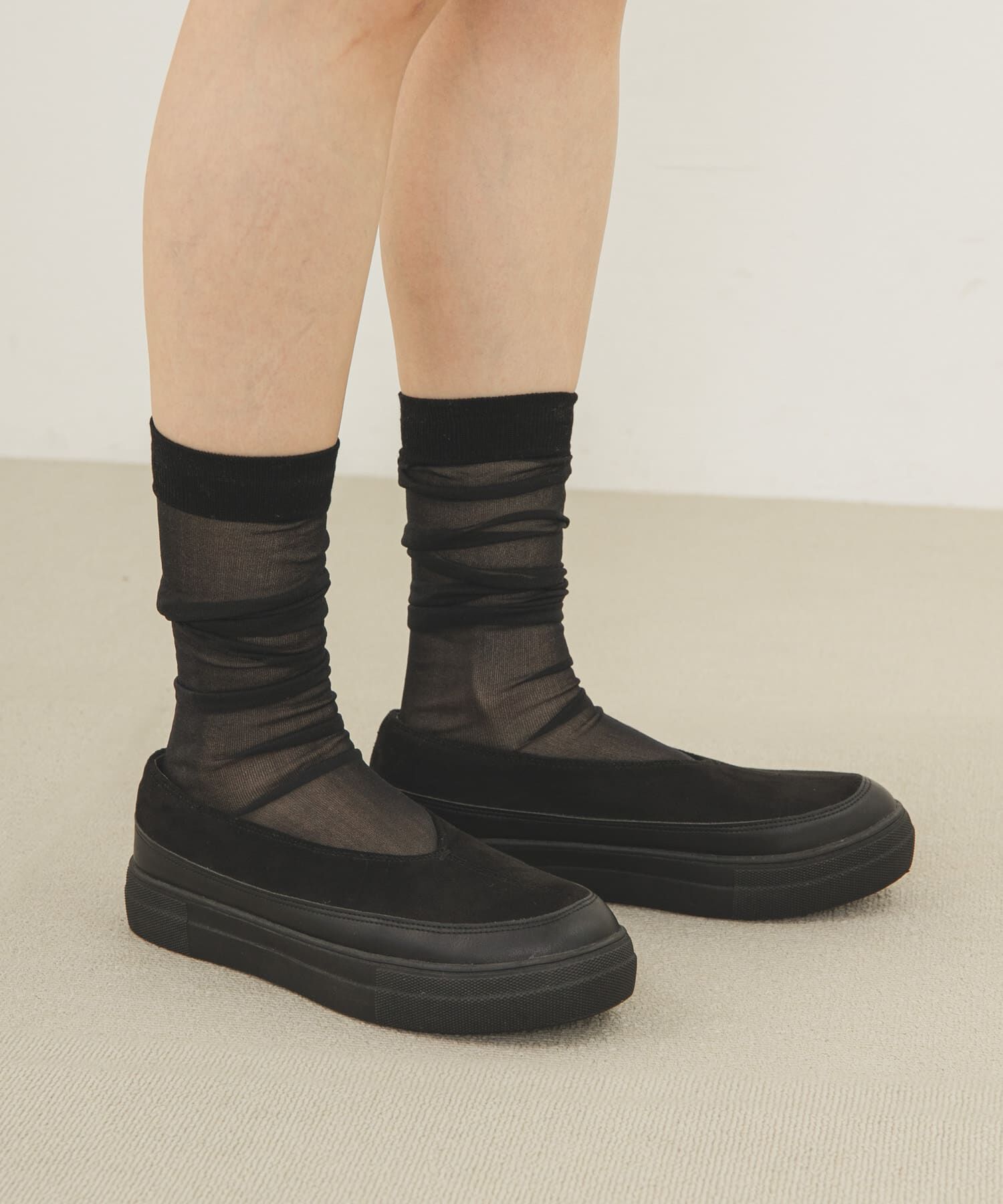  「Vカットフラットスリッポン」|スリッポン|