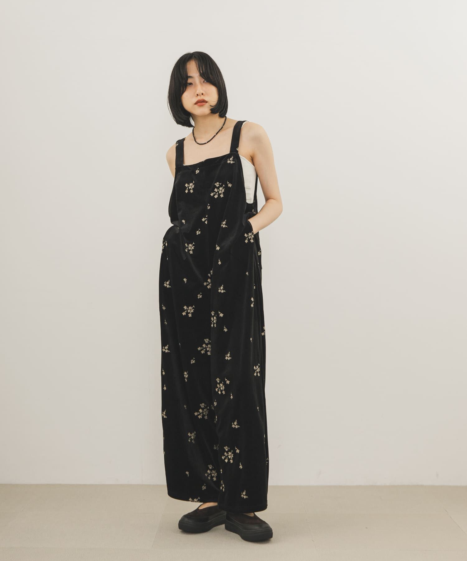  「Vカットフラットスリッポン」|スリッポン|
