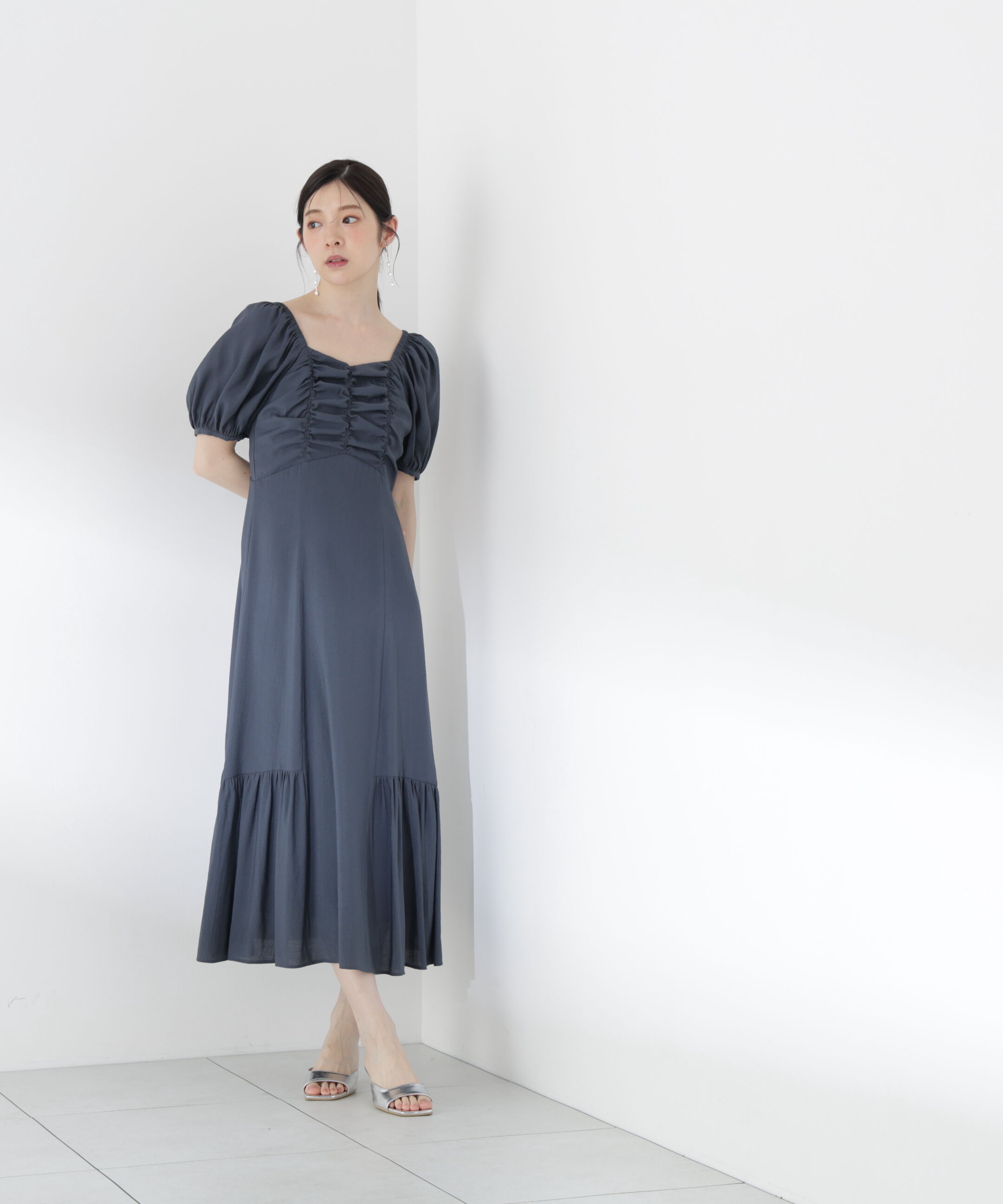 PROPORTION BODY DRESSING「フロントギャザーパフスリーブワンピース26SS」|ワンピース|