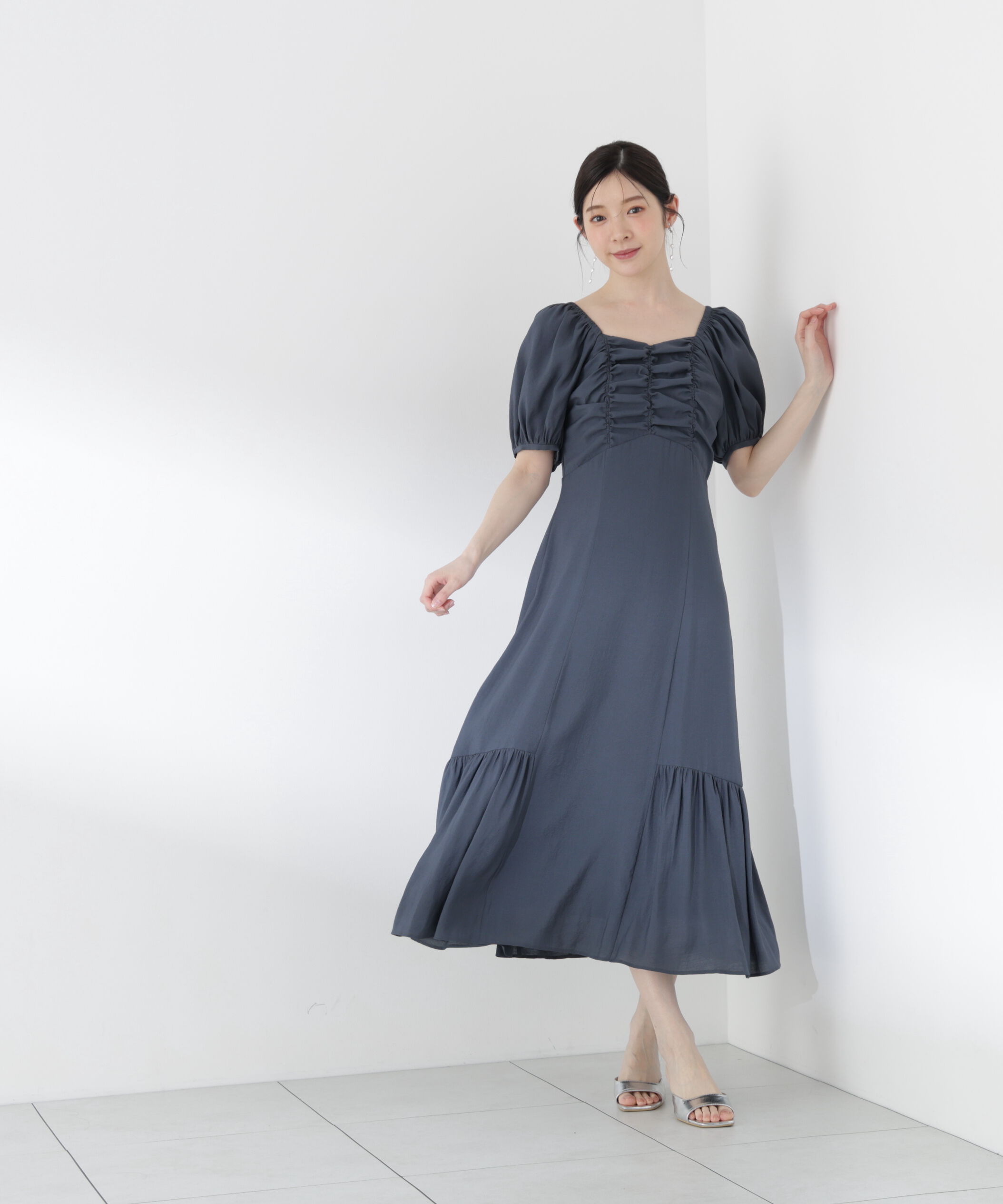 PROPORTION BODY DRESSING「フロントギャザーパフスリーブワンピース26SS」|ワンピース|