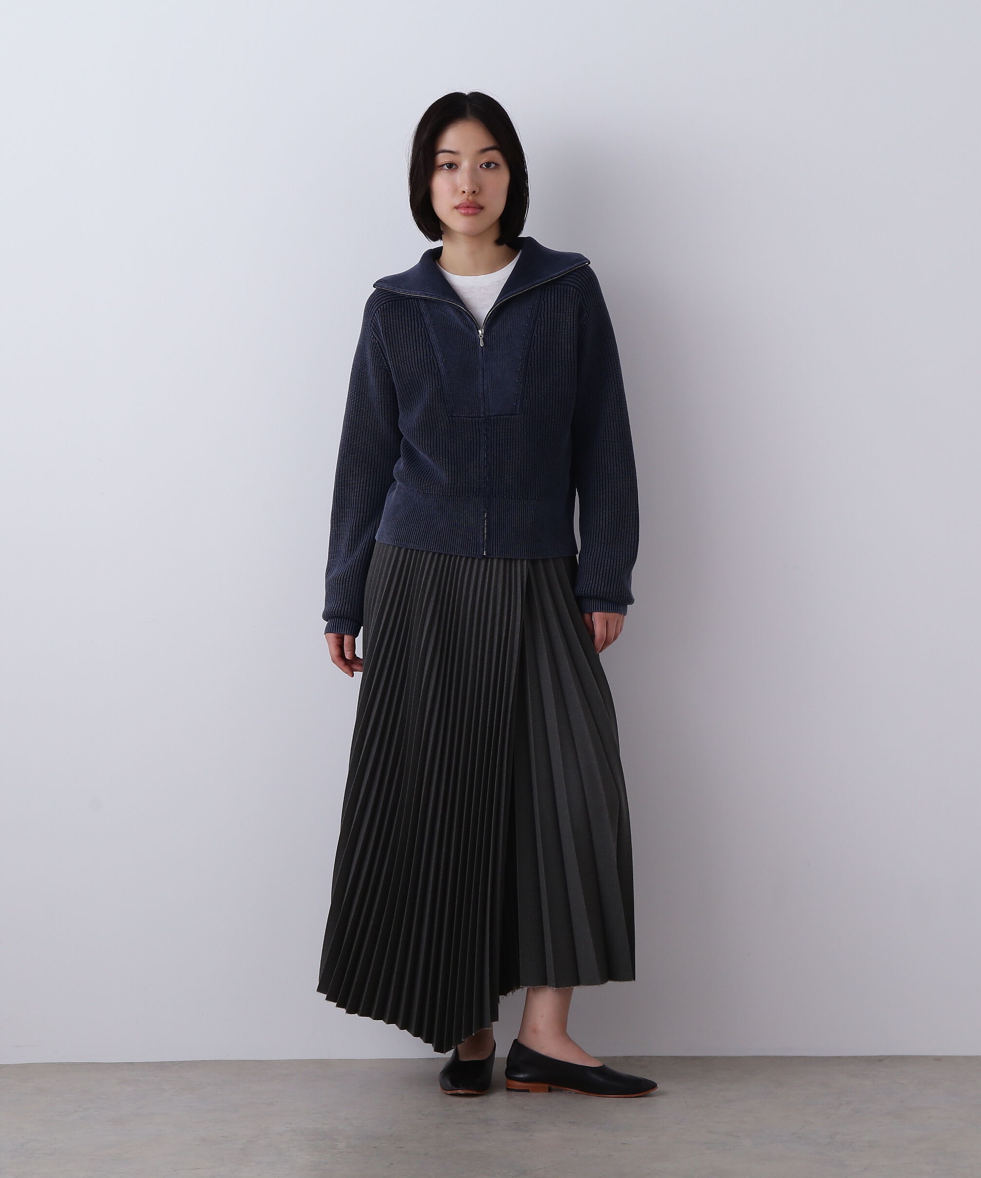 YLEVE 「YLEVE / VINTAGE PIGMENTDYE WOOL PLEATED SKIRT」|スカート|グレー