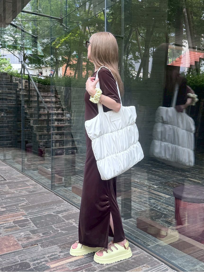 emmi atelier「ベロアTシャツ&times;ホルターネックワンピースセット」|ワンピース|