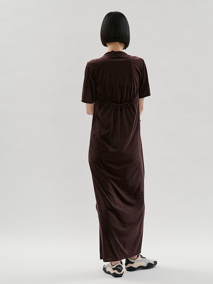 emmi atelier「ベロアTシャツ&times;ホルターネックワンピースセット」|ワンピース|