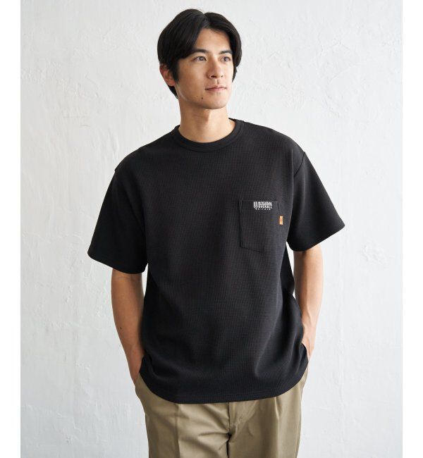 ikka「UNIVERSAL OVERALL ユニバーサルオーバーオール DAILYワンポイント刺繍Tシャツ」|Tシャツ・カットソー|ブラック