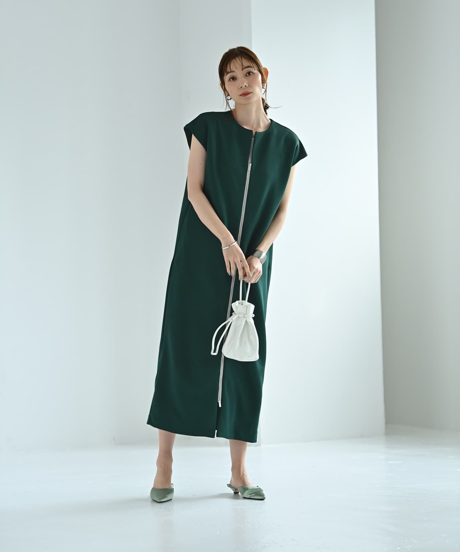 STYLE DELI「【Kana Oyama&times;BLK001】ジップジレワンピース／DELI size」|ワンピース|