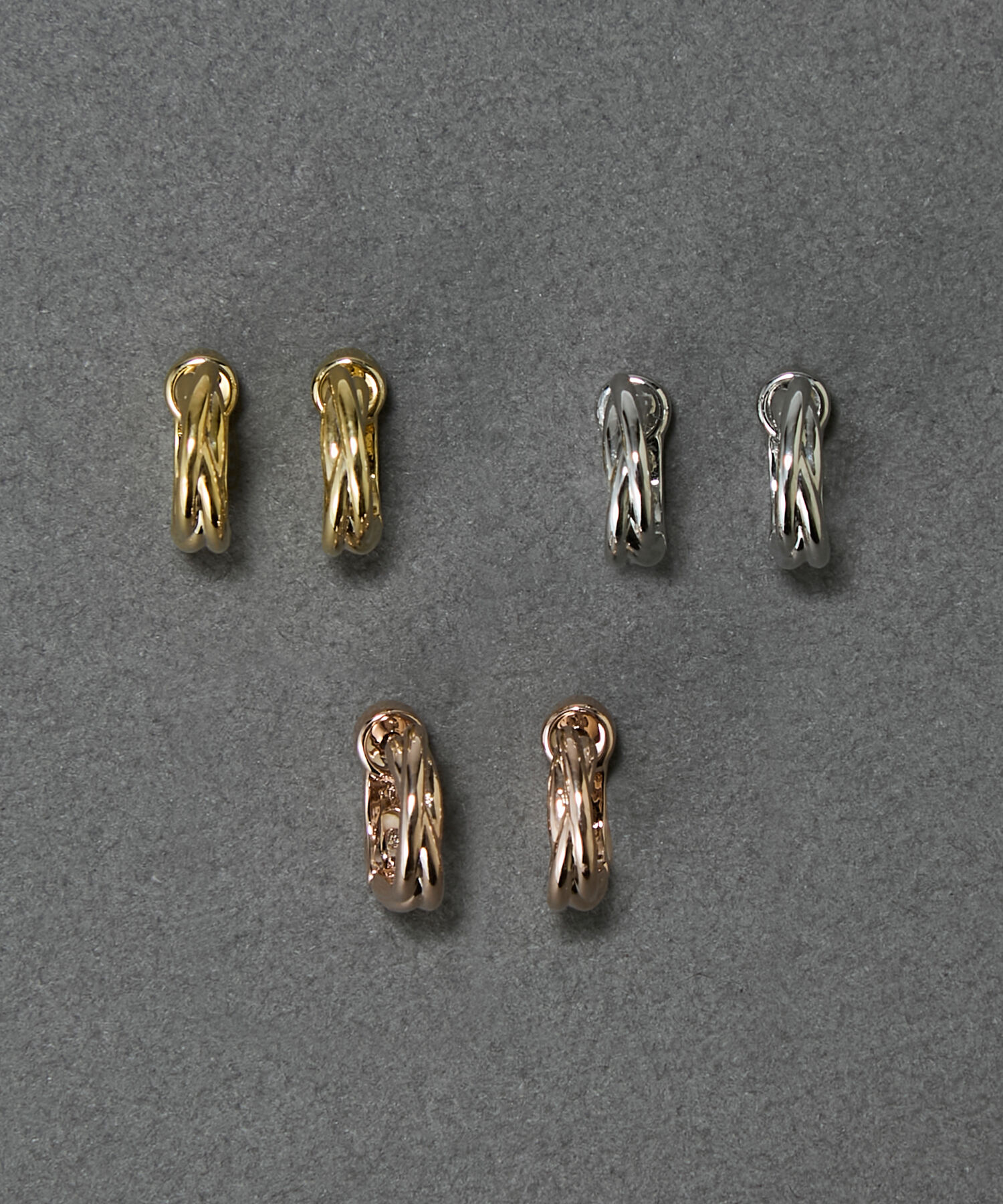 Phoebe「【金属アレルギー対応】ラインフープワンタッチピアス　シルバー/ニッケルフリー」|ピアス|