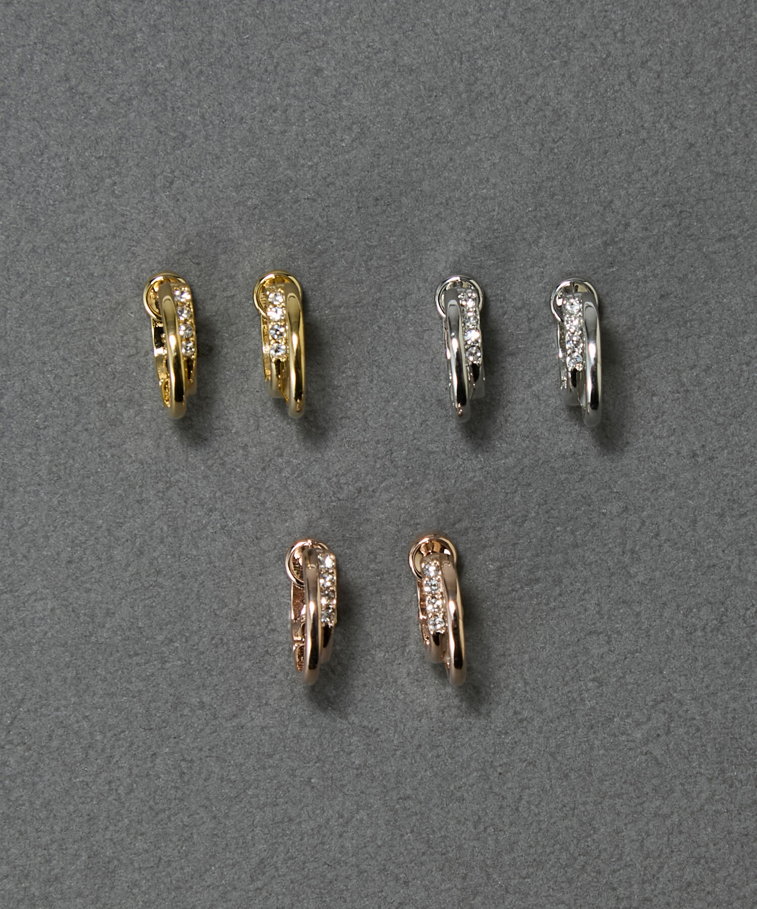 Phoebe「【金属アレルギー対応】ポイントビジューワンタッチピアス　ゴールド/ニッケルフリー」|ピアス|