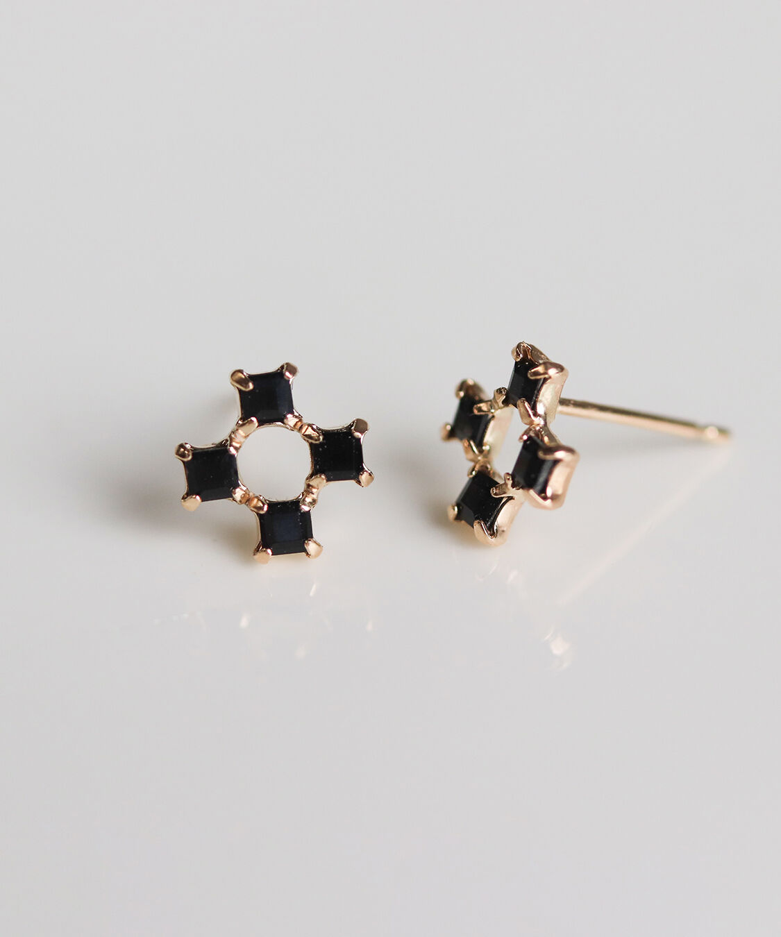  「カラーストーン ジオメトリック ピアス | K10YG」|ピアス|