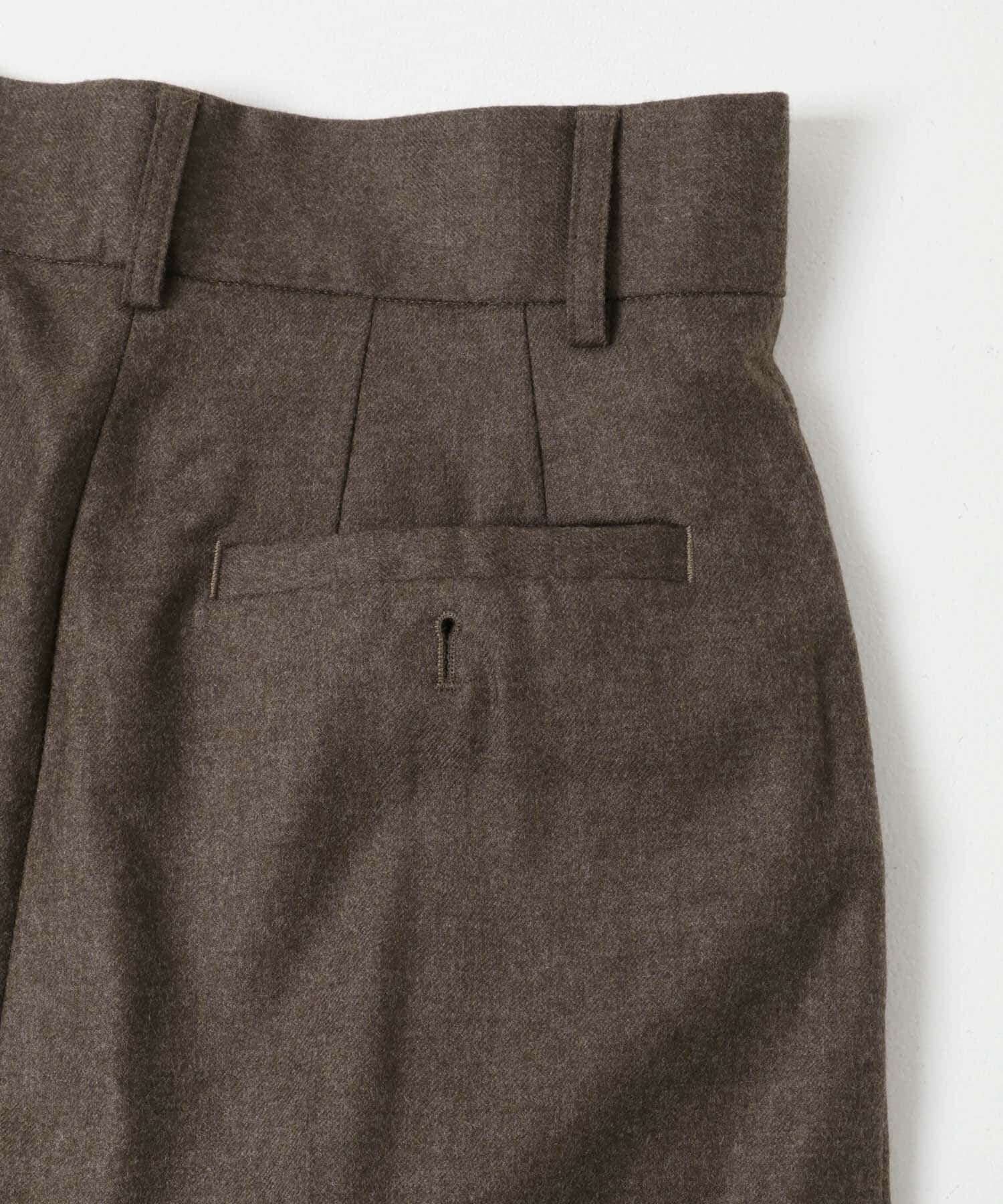 URBAN RESEARCH「new basic　SAXONY HIGH WAIST PANTS」|その他|