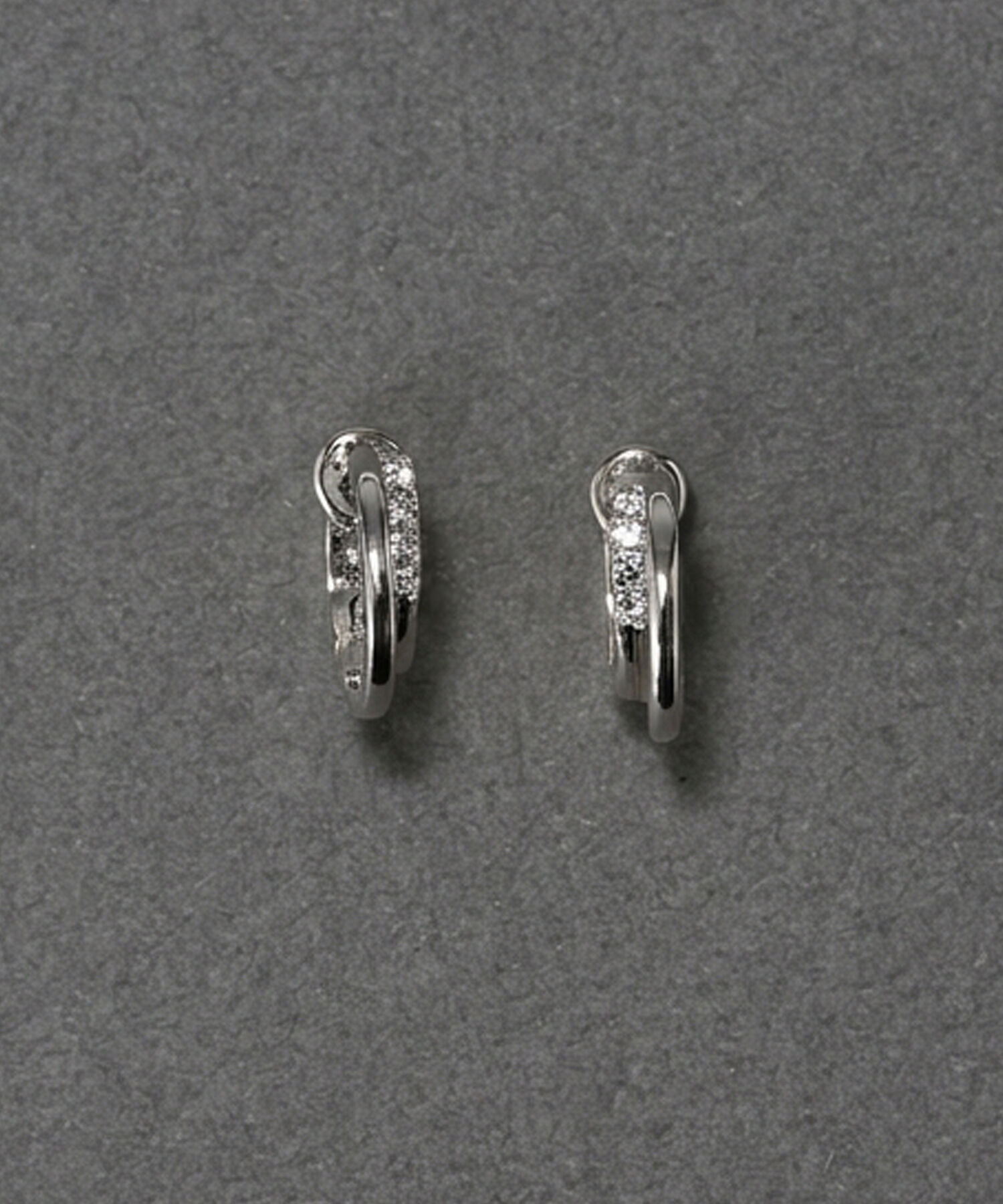Phoebe「【金属アレルギー対応】ポイントビジューワンタッチピアス　シルバー/ニッケルフリー」|ピアス|