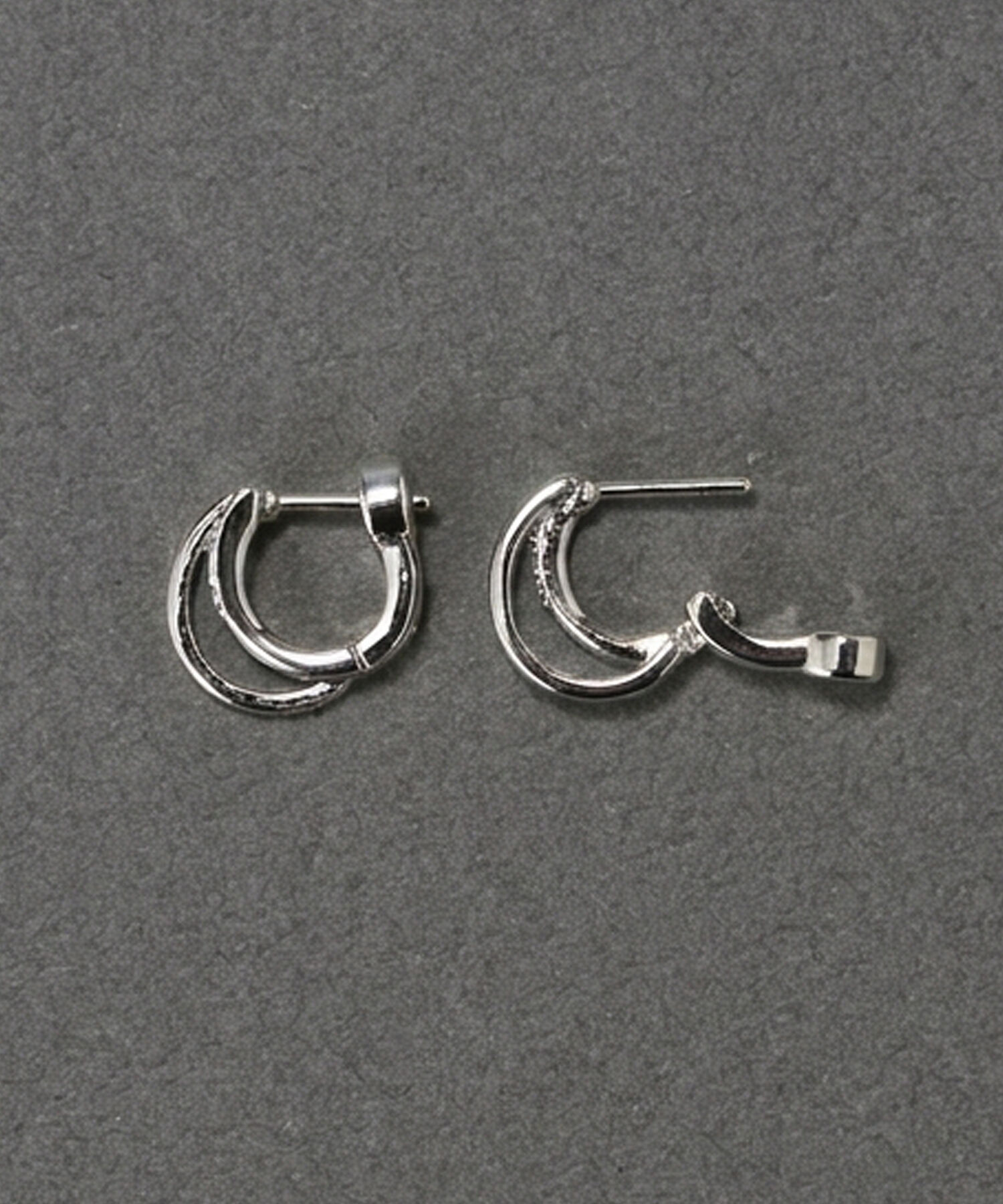 Phoebe「【金属アレルギー対応】ポイントビジューワンタッチピアス　シルバー/ニッケルフリー」|ピアス|