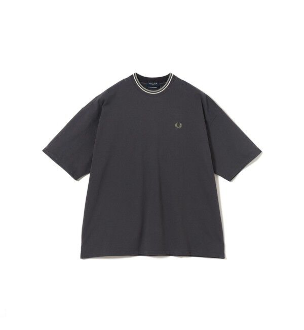 BEAMS「BEAMS｜【別注】FRED PERRY / Oversized Tipped Pique T-shirt｜Tシャツ｜半袖 鹿の子素材」|Tシャツ・カットソー|