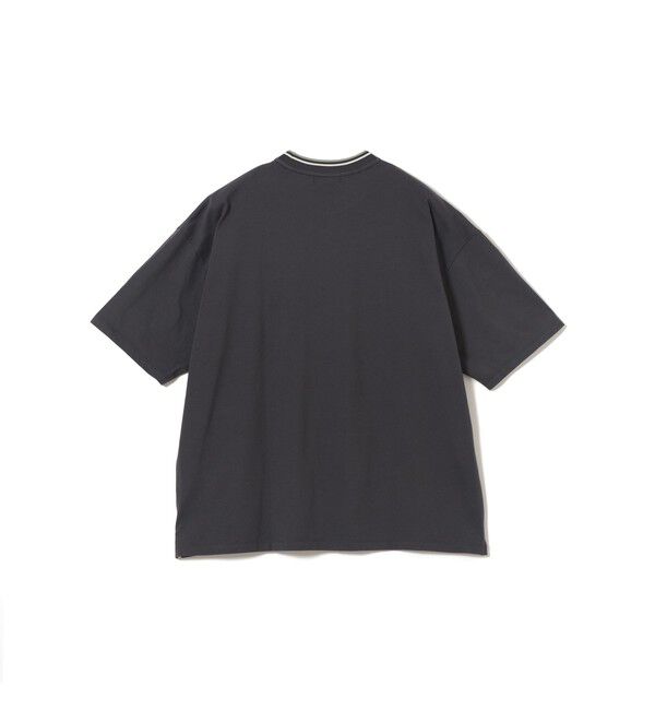 BEAMS「BEAMS｜【別注】FRED PERRY / Oversized Tipped Pique T-shirt｜Tシャツ｜半袖 鹿の子素材」|Tシャツ・カットソー|