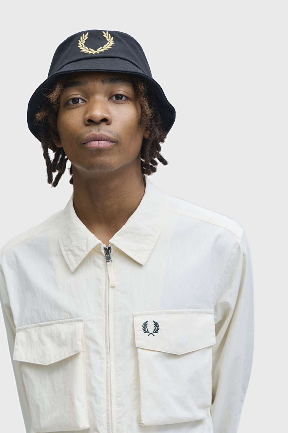FRED PERRY 「Bold Branding Canvas Bucket Hat／ボールドロゴキャンバスバケットハット」|ハット|