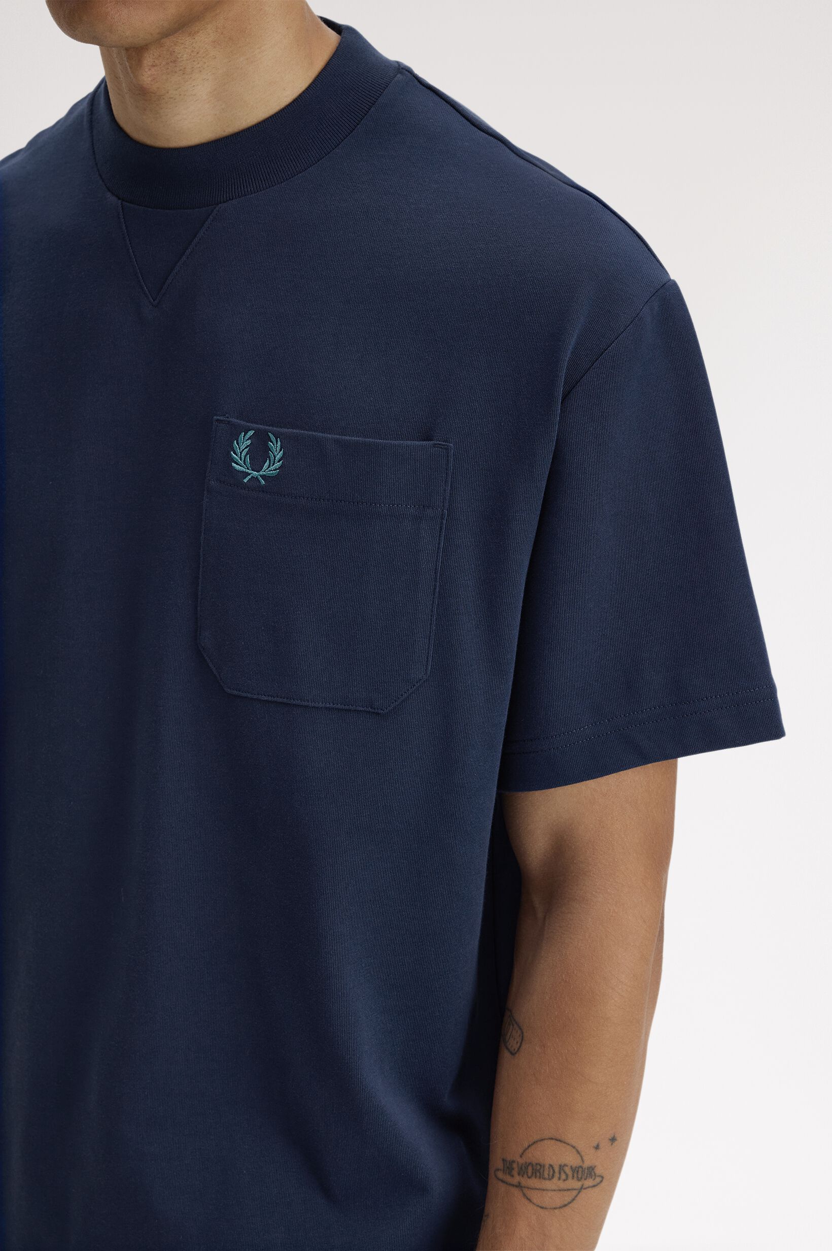 FRED PERRY 「FRED PERRY／Pocket Detail T-Shirt／ポケットディテールTシャツ」|Tシャツ・カットソー|
