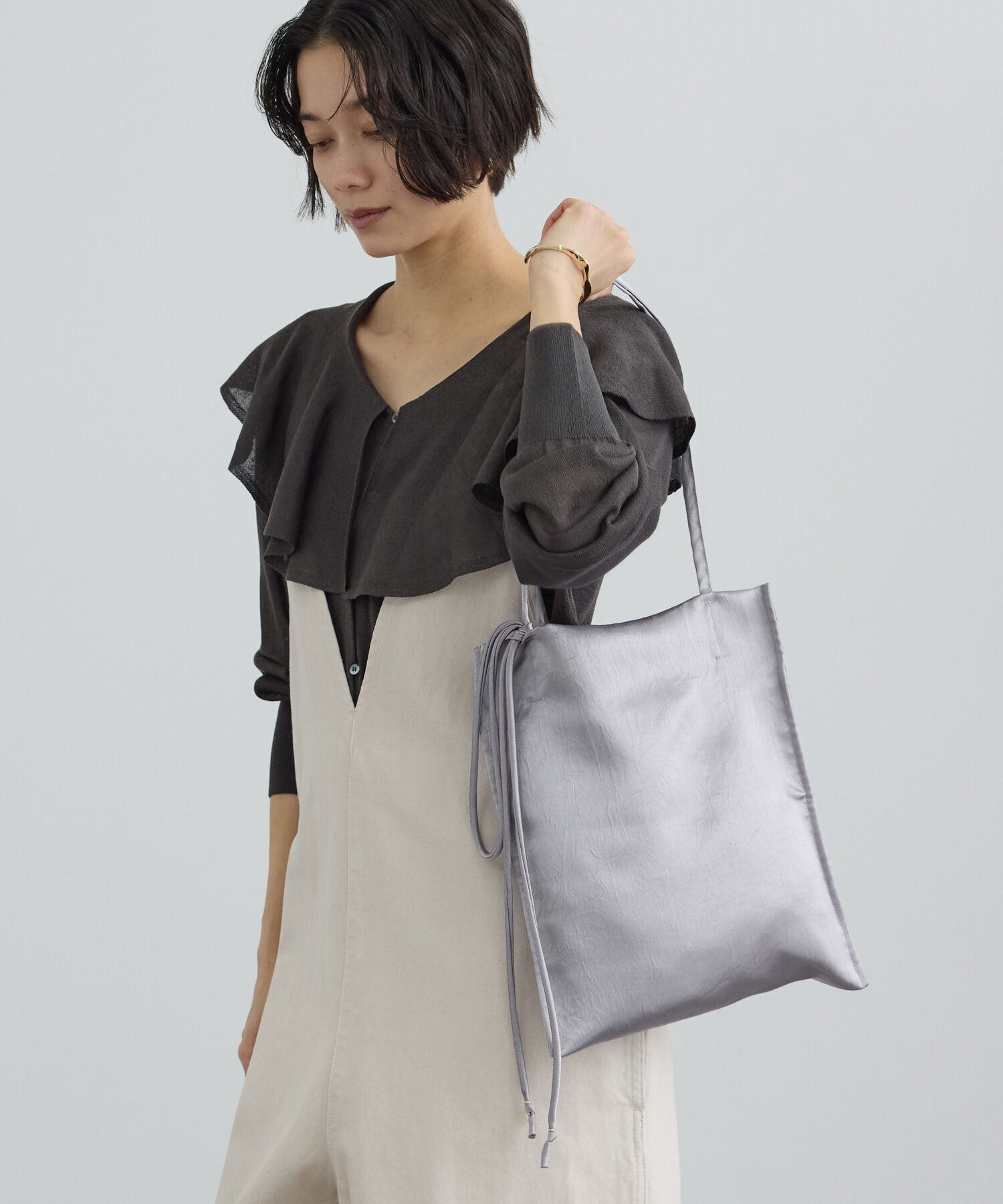 SALON adam et rope'「【WEB限定】コードチャーム付サテントート / A4　新色追加」|トートバッグ|グレー系(09)