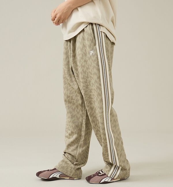 ABAHOUSE「【ELEY KISHIMOTO&times;FILA】イーリーキシモト&times;フィラ トラックパン」|その他|カーキ