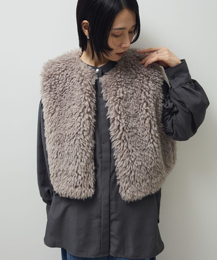 Green Parks「・ELENCARE DUE シープファーベスト」|ベスト・ジレ|Gray Beige