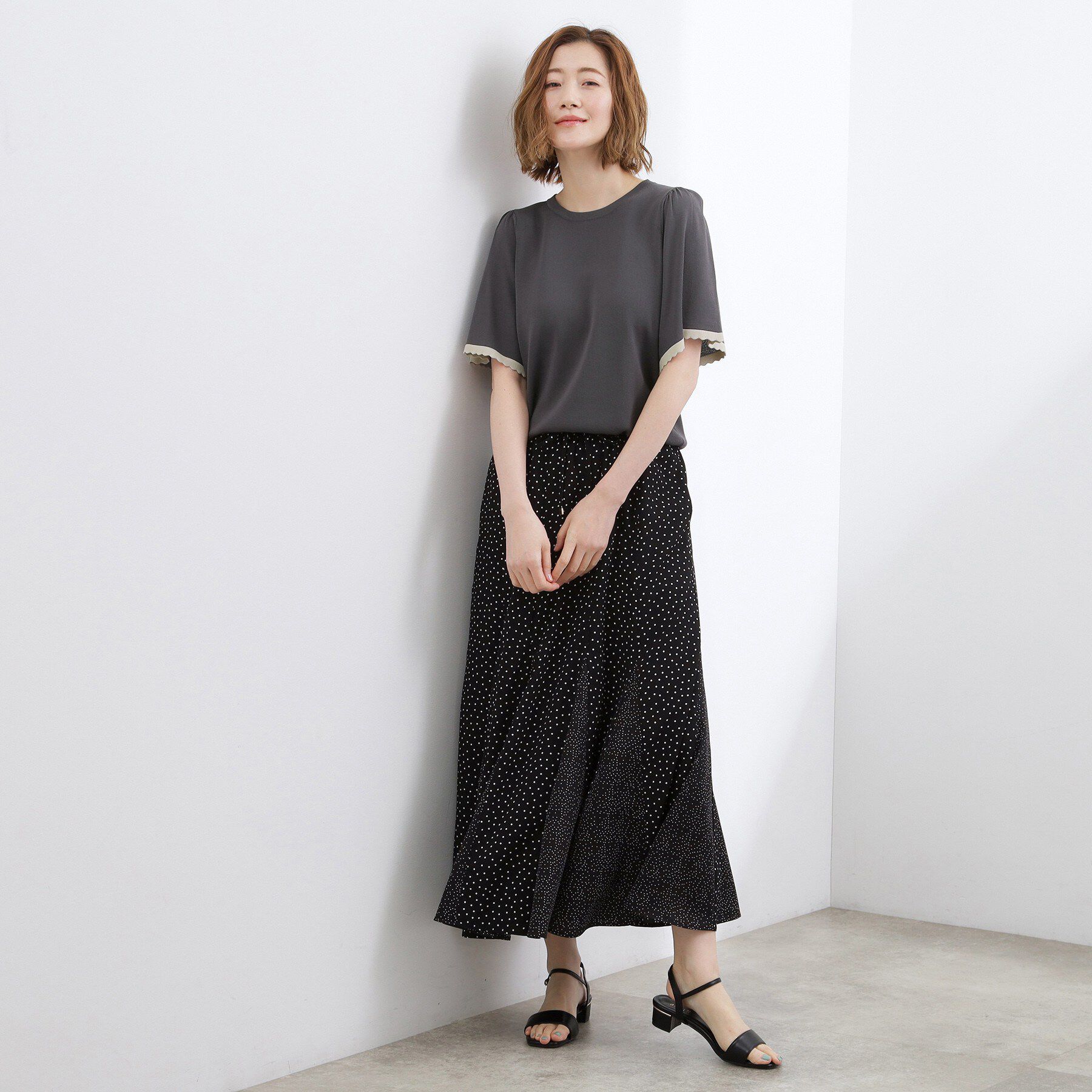 grove「高評価！【シリーズ累計36万枚！名品ニット】やわらかドライタッチ スカラップスリーブニット」|ニット・セーター|