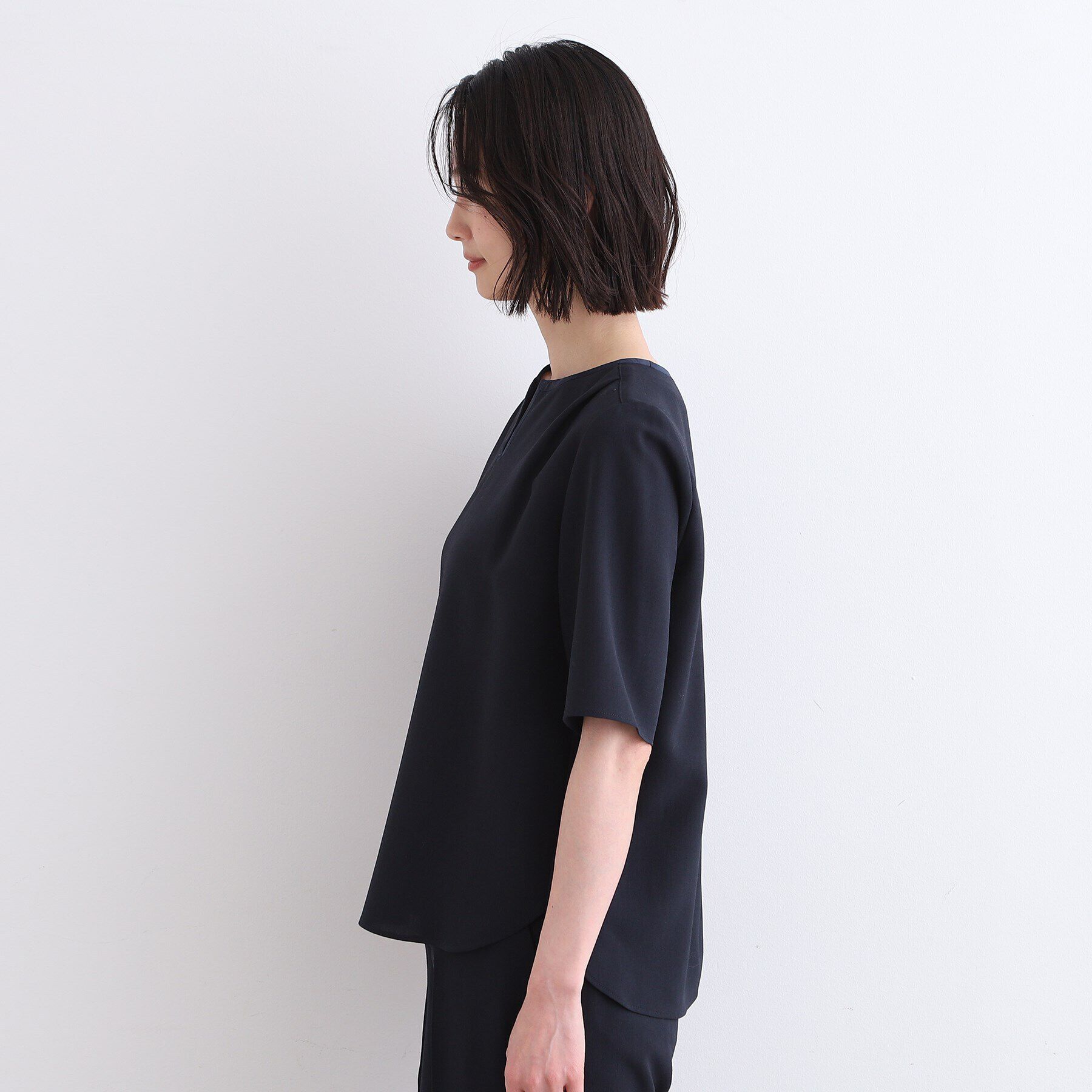 INDIVI「【洗える／UVケア／SETUP可能】ウール調キーネックブラウス」|シャツ・ブラウス|