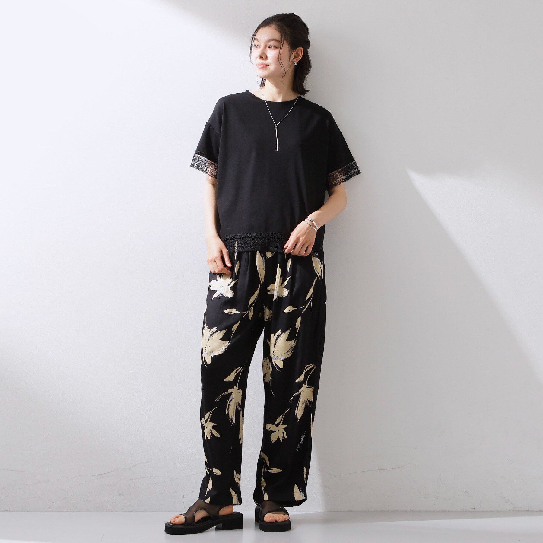 THE SHOP TK「【インせず着られる】モチーフレース切替Tシャツ」|Tシャツ・カットソー|