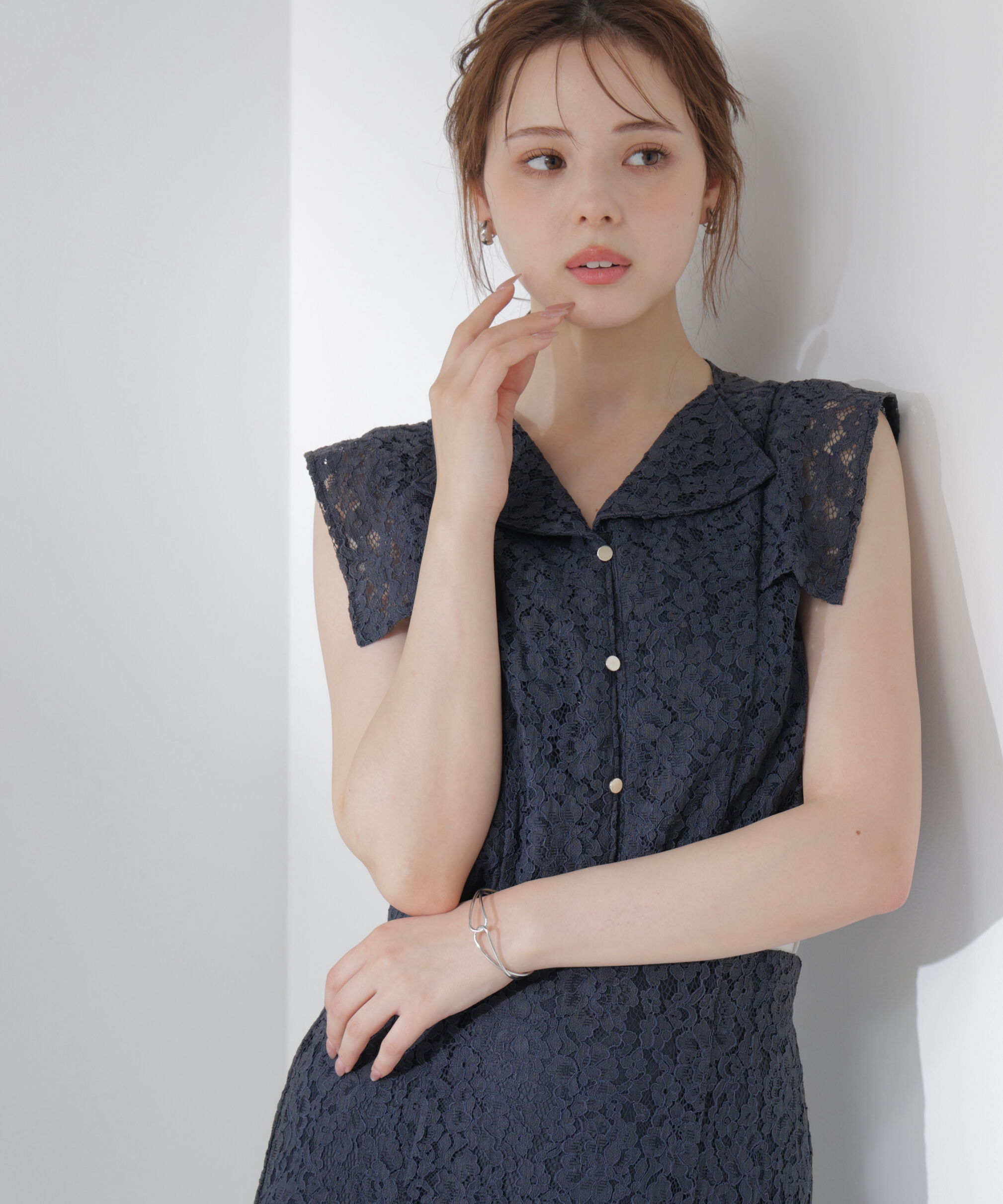 PROPORTION BODY DRESSING「衿付きレースブラウス 26SS」|シャツ・ブラウス|ネイビー