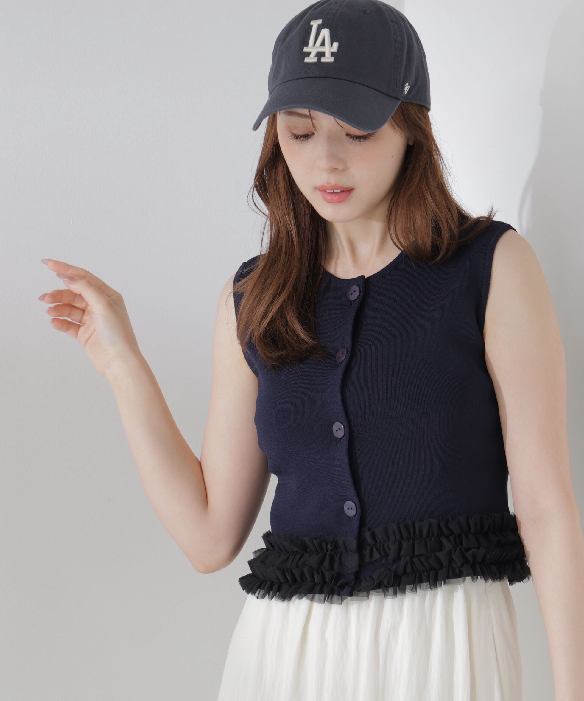 PROPORTION BODY DRESSING「＜a/mie＞ノースリーブフリルヘムニット」|カーディガン|