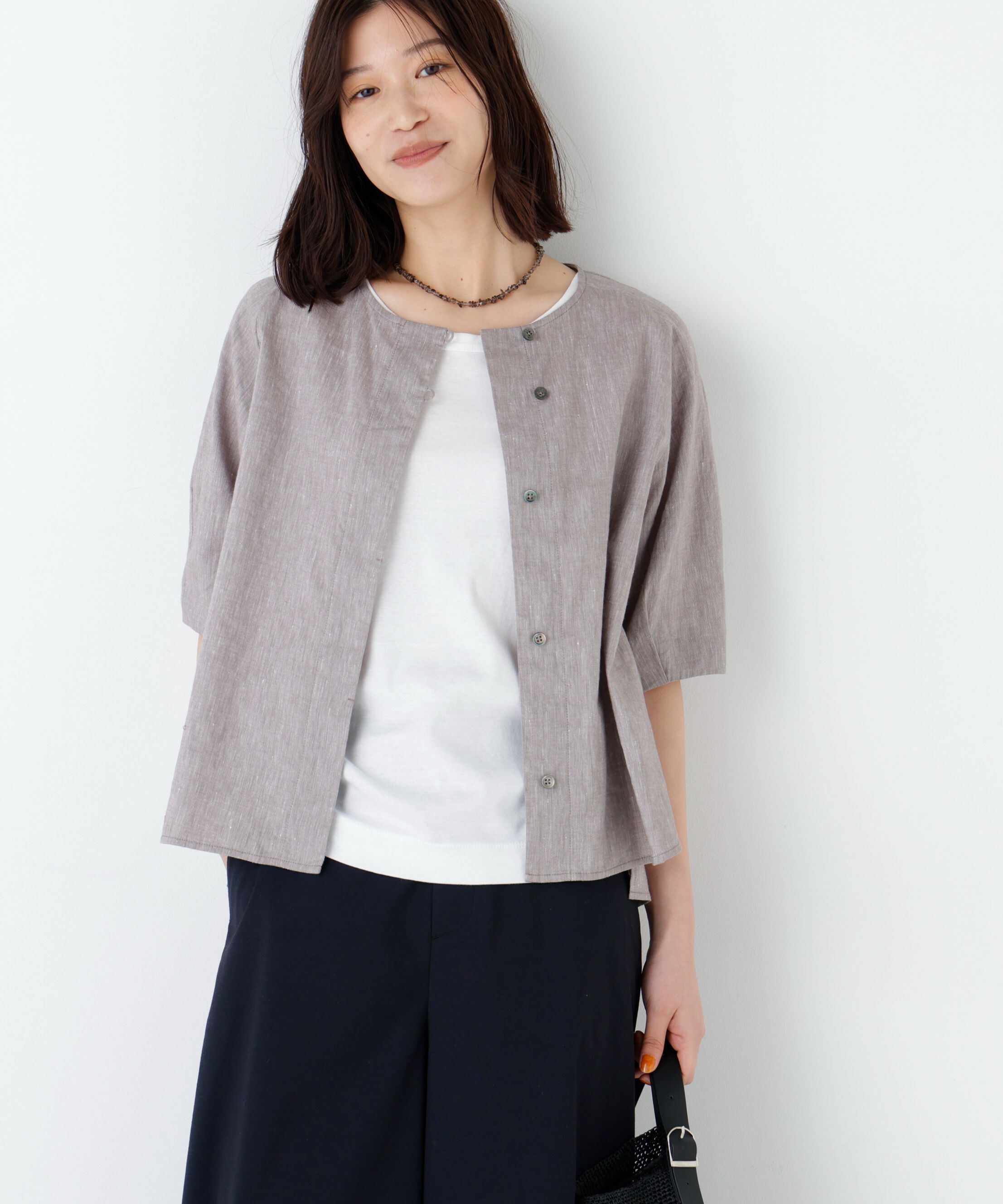 「《洗える》リネンコットンシャンブレー タックスリーブブラウス」|シャツ・ブラウス|