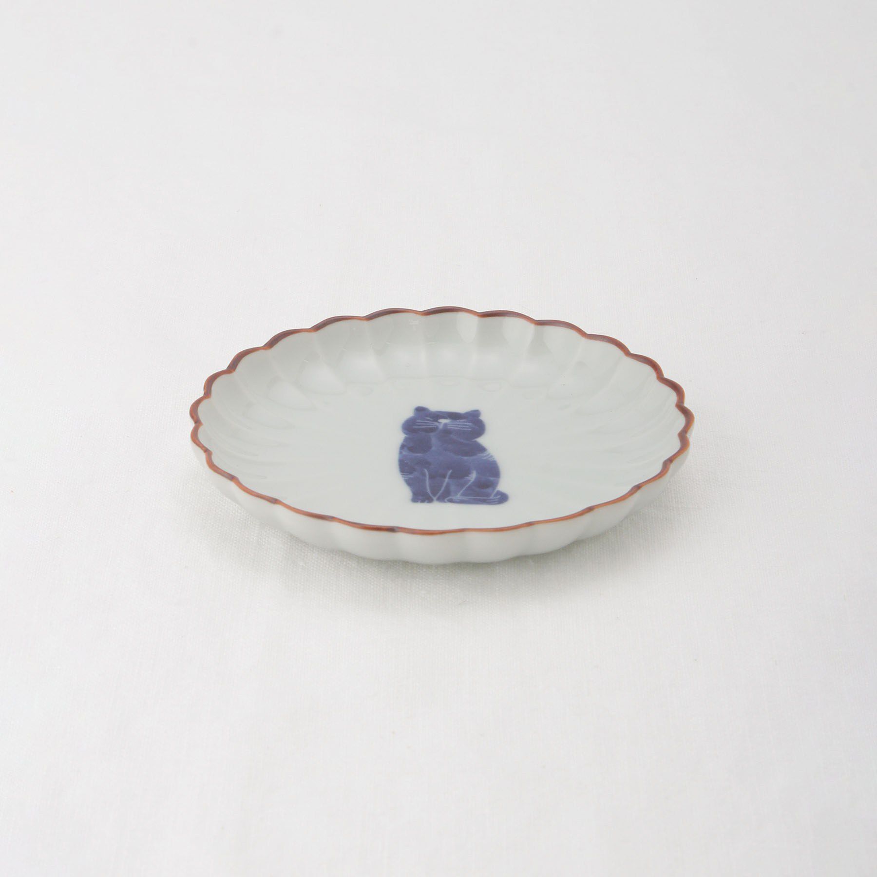 212 KITCHEN STORE「呉須猫 菊割3.5寸皿 我慢」|食器・キッチングッズ|