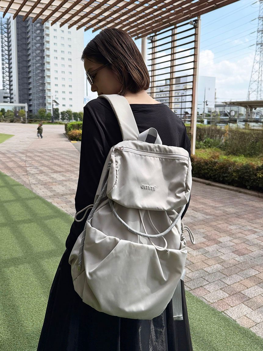 emmi atelier「【ONLINE限定カラーあり】マルチユースバックパック」|リュック|