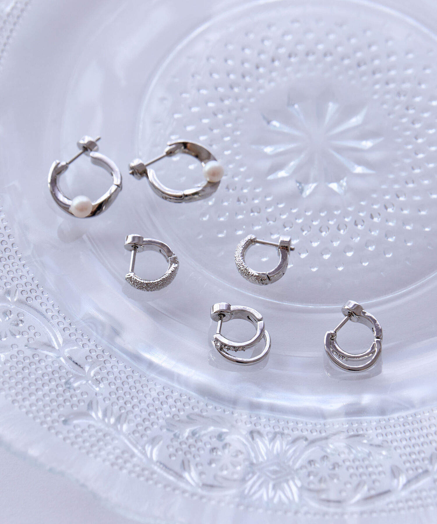 Phoebe「【金属アレルギー対応】ライナーパールフープワンタッチピアス　シルバー/ニッケルフリー」|ピアス|