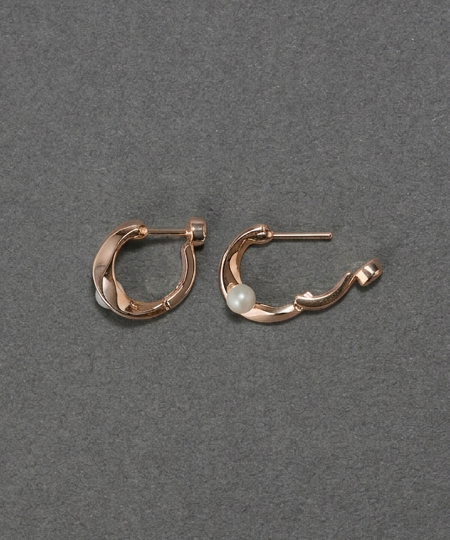 Phoebe「【金属アレルギー対応】ライナーパールフープワンタッチピアス　シャンパンゴールド/ニッケルフリー」|ピアス|
