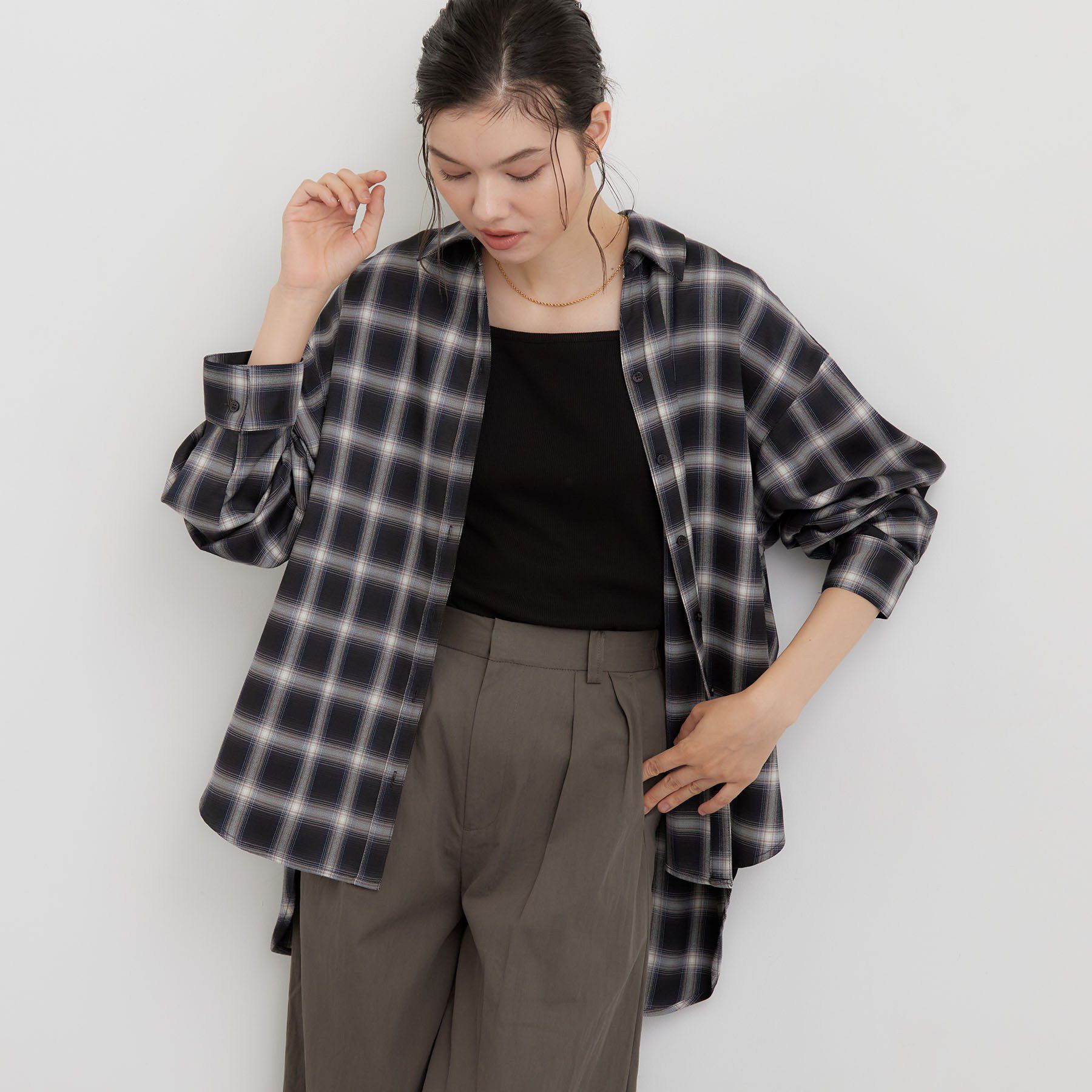 THE SHOP TK「後ろ姿も着映える バックシャーリングシャツ」|シャツ・ブラウス|